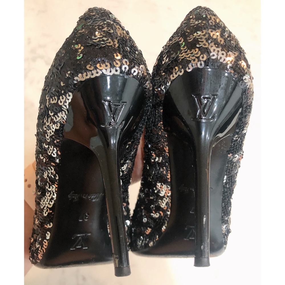 LOUIS VUITTON Liza Sequin Black & Silver Pointy Toe Pumps Noir SZ 37 - Picture 7 of 17